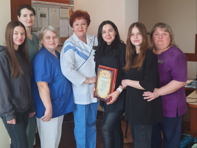 Благодійна ініціатива перукарні  «Red BarBer»